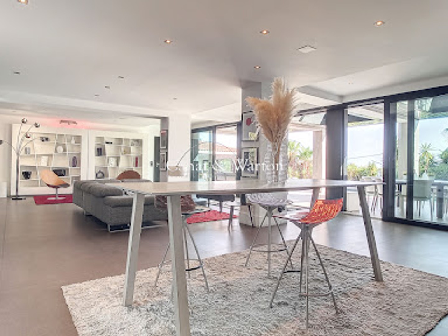 Maison à vendre - 8 pièces - 470m2 - Saint-Raphaël (83700)