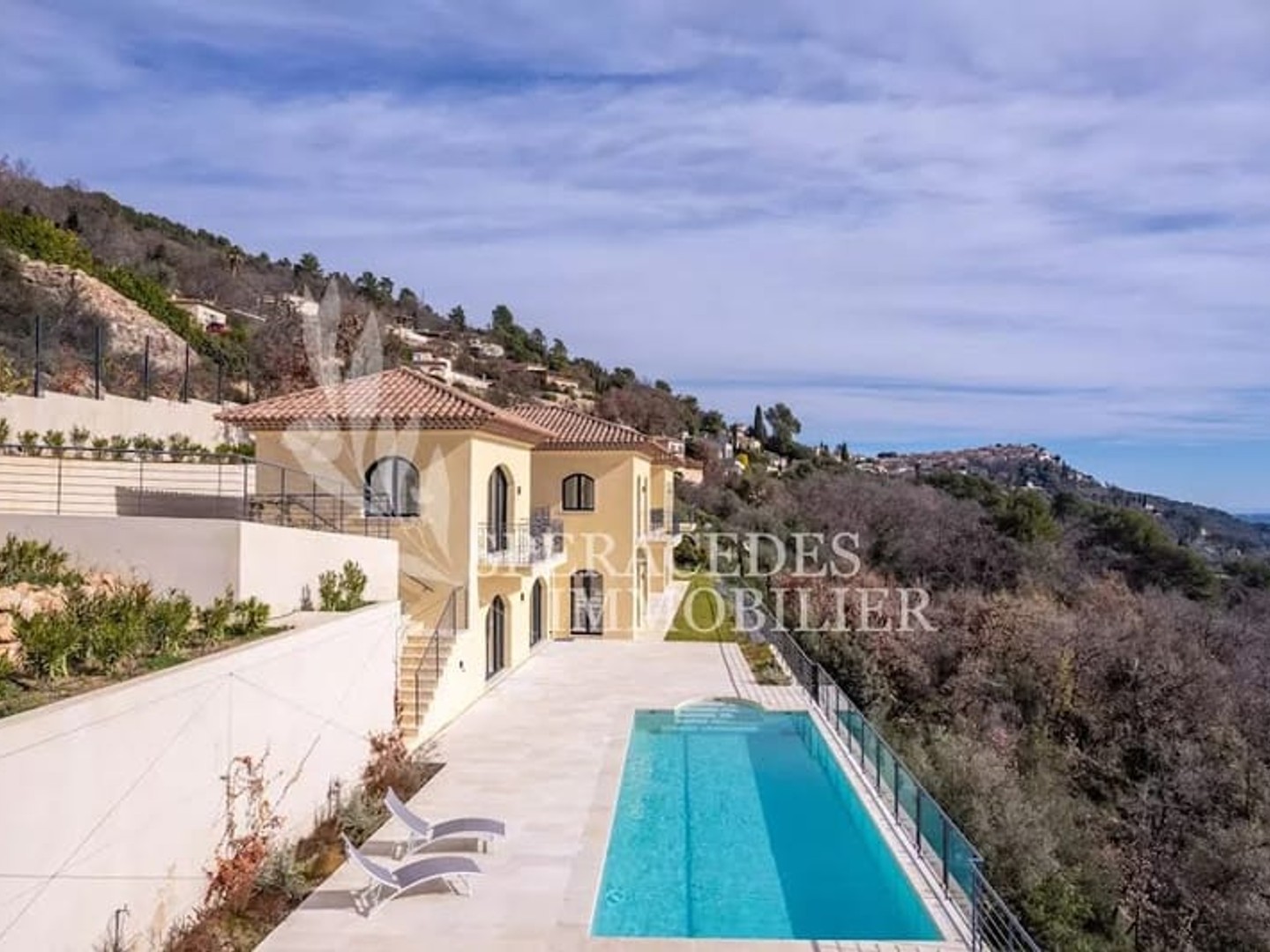 Maison à vendre - 8 pièces - 395m2 - Spéracèdes (06530)