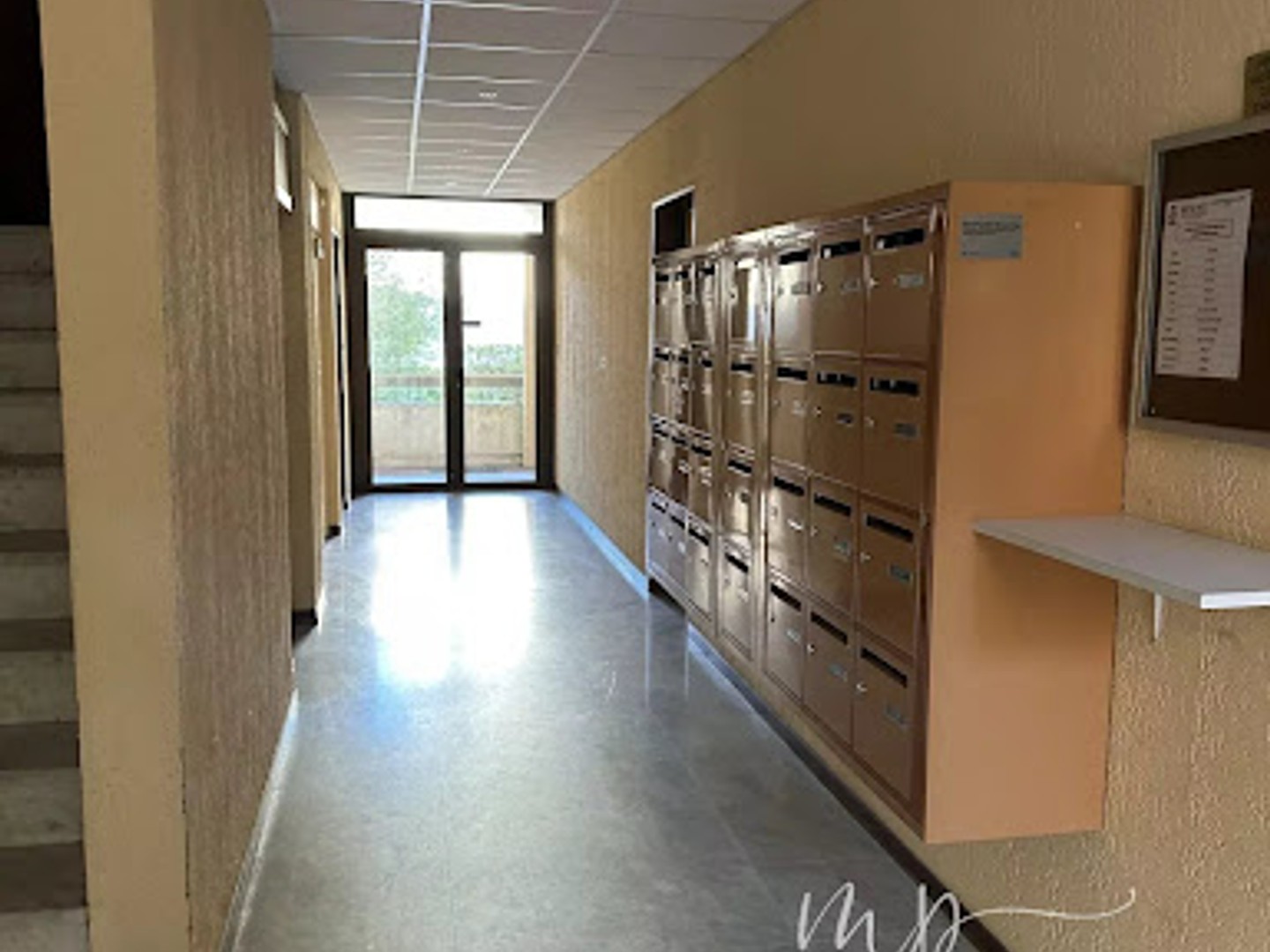 Appartement à vendre - 1 pièce - 22m2 - Bormes-Les-Mimosas (83230)