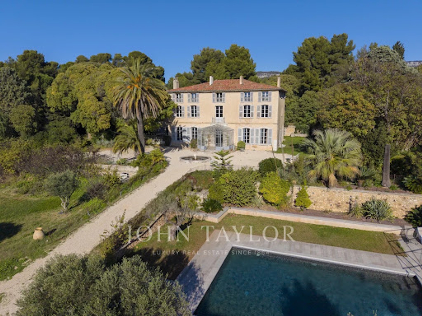 Propriété 700 m²