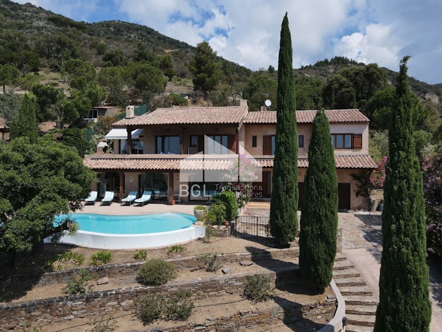 Maison 7 pièces 210 m²
