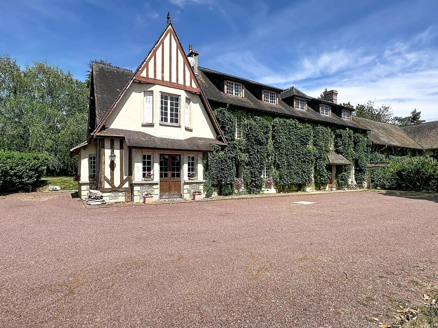 Maison à vendre - 8 pièces - 346m2 - Sévigny (61200)
