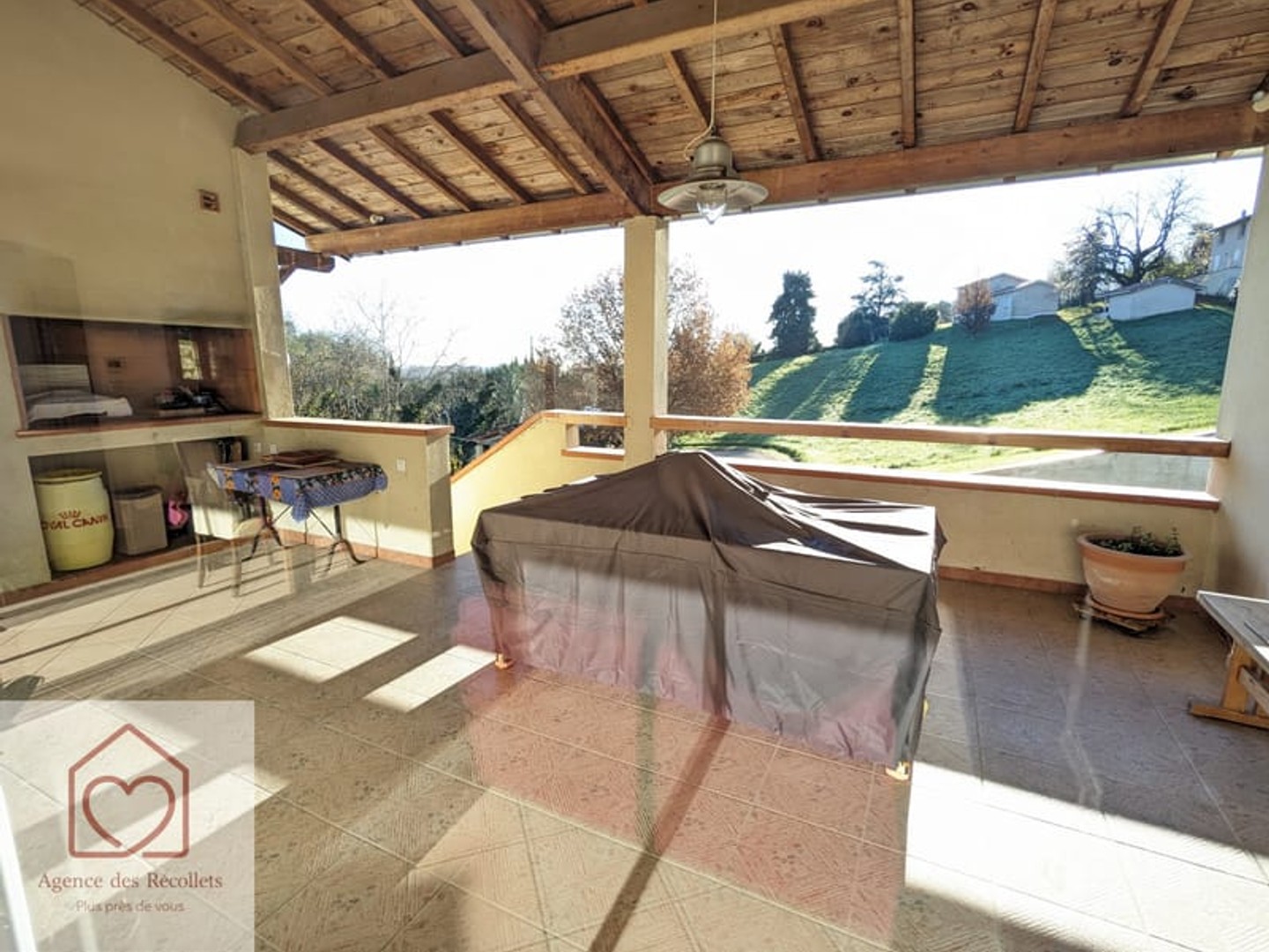 Maison à vendre - 6 pièces - 177m2 - Moissac (82200)