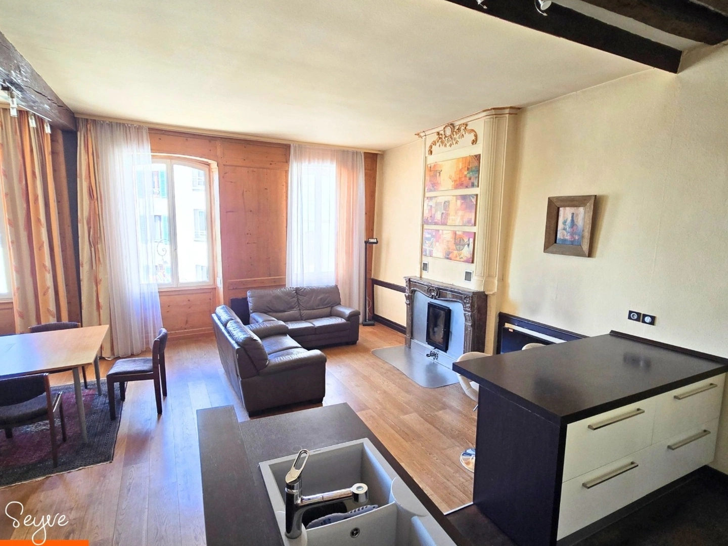 Appartement à vendre - 6 pièces - 192m2 - Gex (01170)