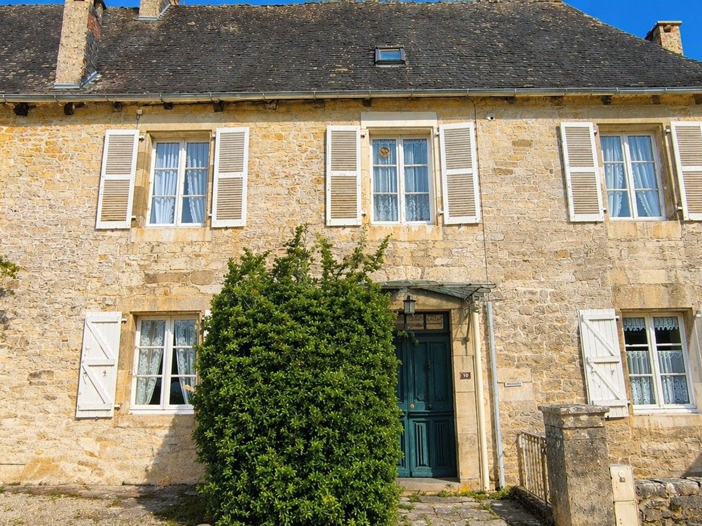 Maison à vendre - 3 pièces - 166m2 - Cressensac-Sarrazac (46600)