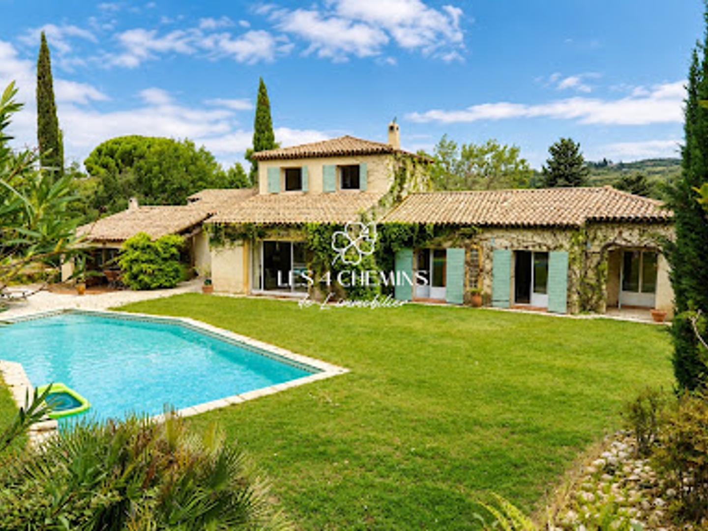 Villa 7 pièces 202 m²