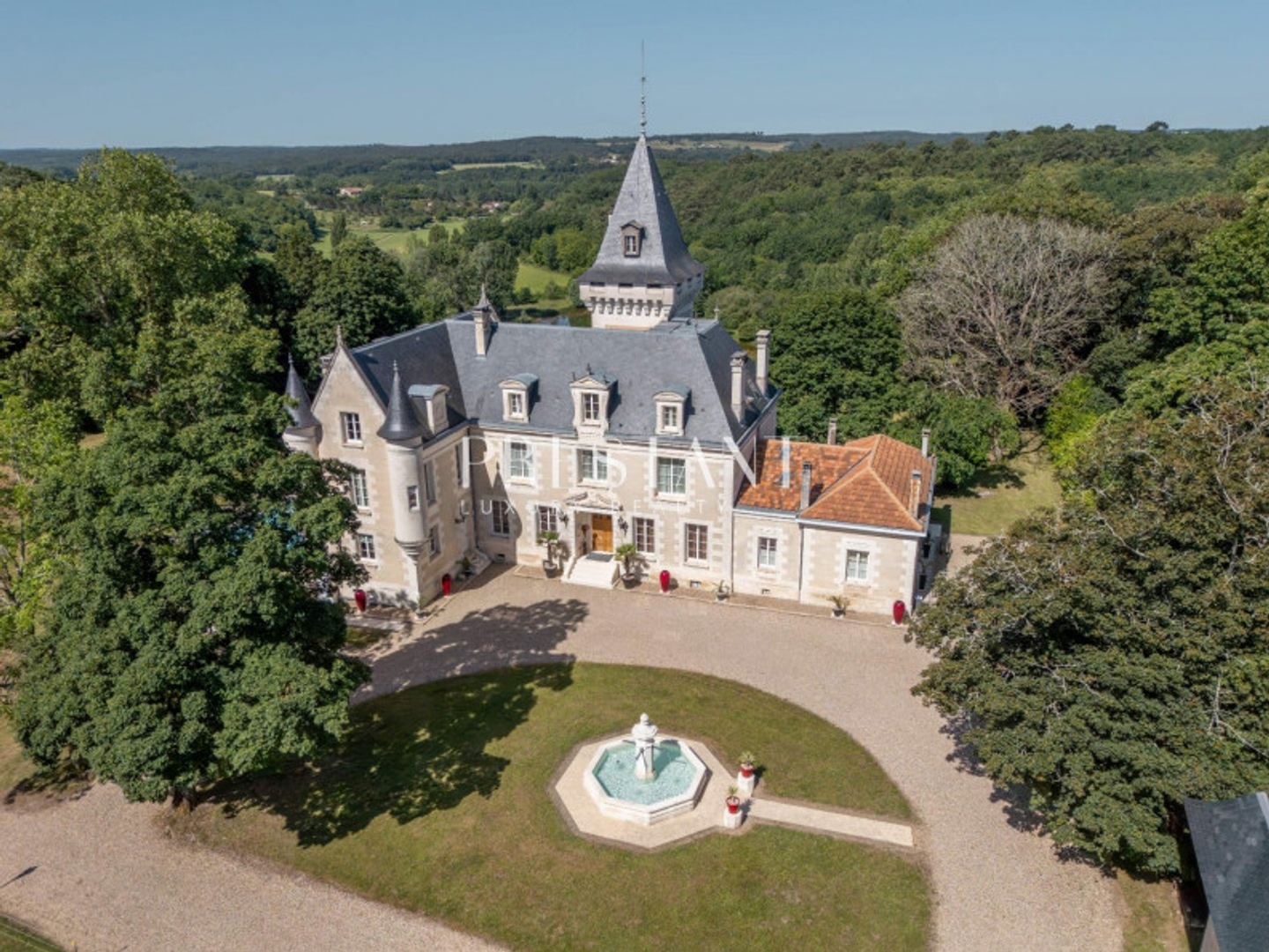 Château 16 pièces 766 m²