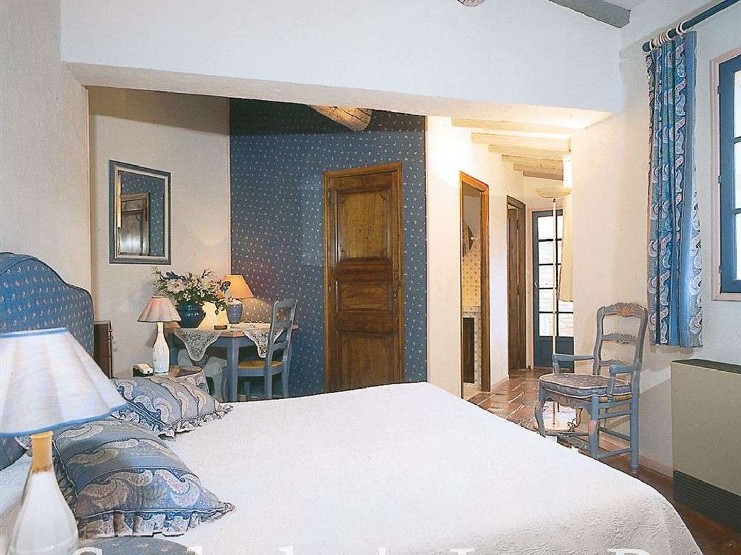 Maison à vendre - 21 pièces - 2500m2 - Uzès (30700)