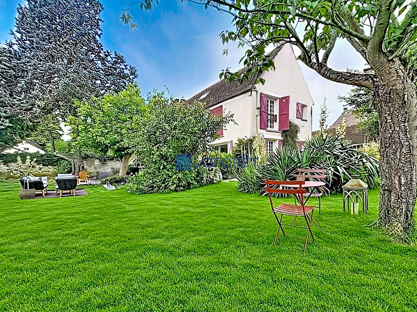 Maison à vendre - 7 pièces - 208m2 - La Houssaye-En-Brie (77610)