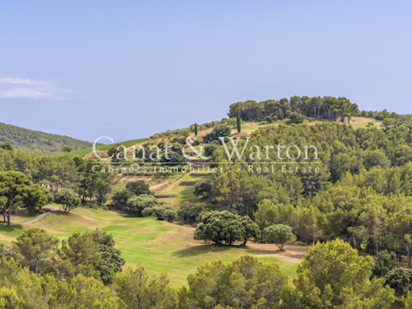 Maison à vendre - 4 pièces - 128m2 - Saint-Cyr-Sur-Mer (83270)