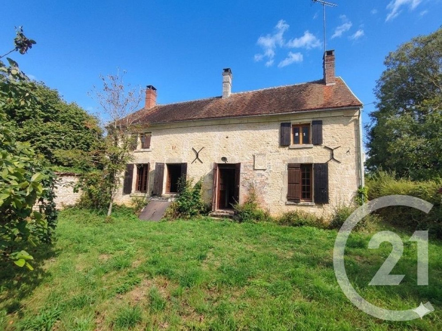 Maison à vendre - 3 pièces - 289m2 - Bouhy (58310)