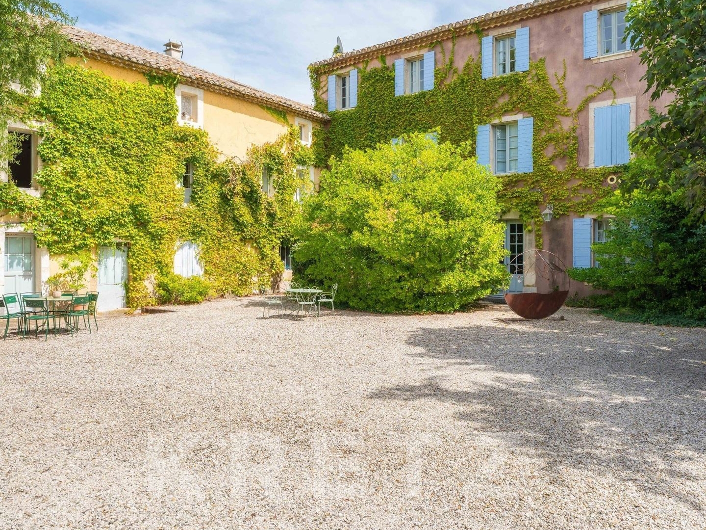 Maison à vendre - 30 pièces - 1313m2 - Le Thor (84250)