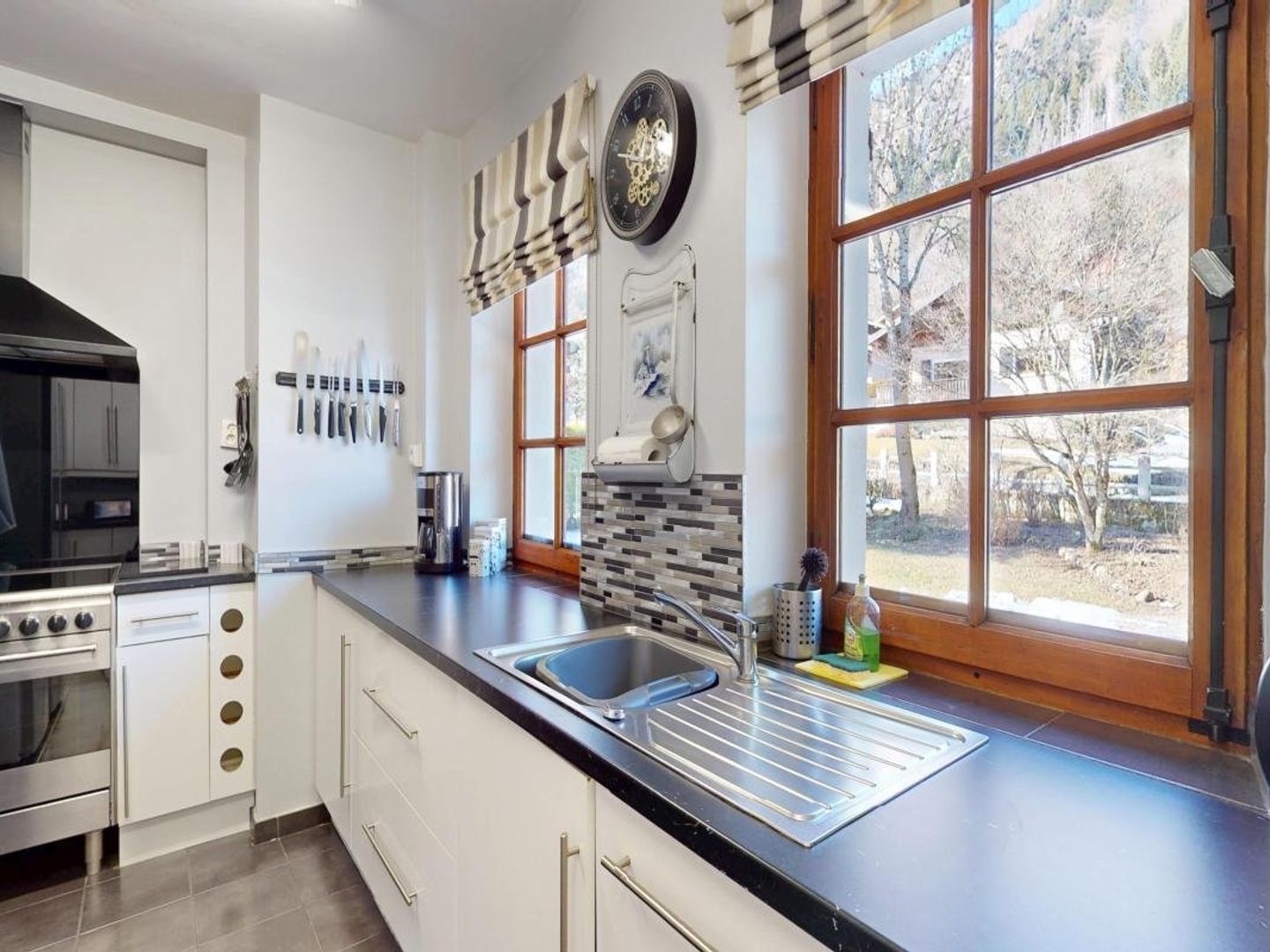 Maison à vendre - 4 pièces - 321m2 - Saint-Jean-D'aulps (74430)
