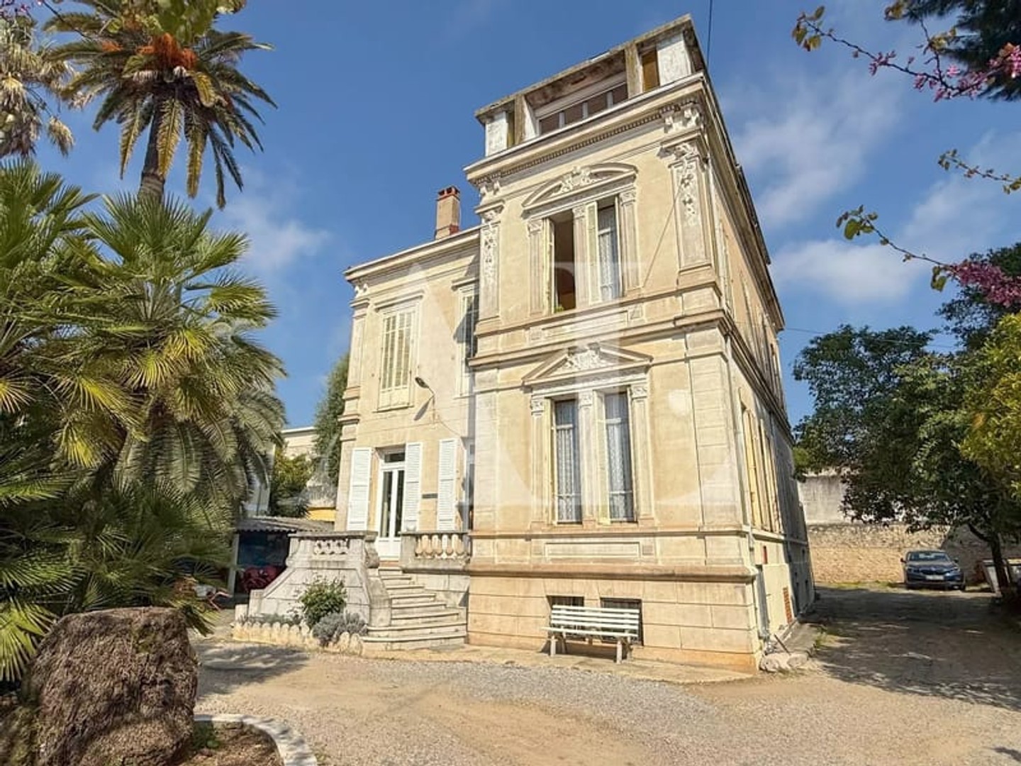 Maison à vendre - 12 pièces - 275m2 - Vallauris (06220)