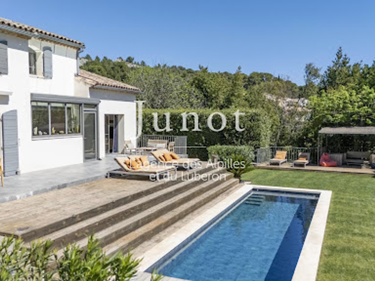 Propriété 7 pièces 215 m²