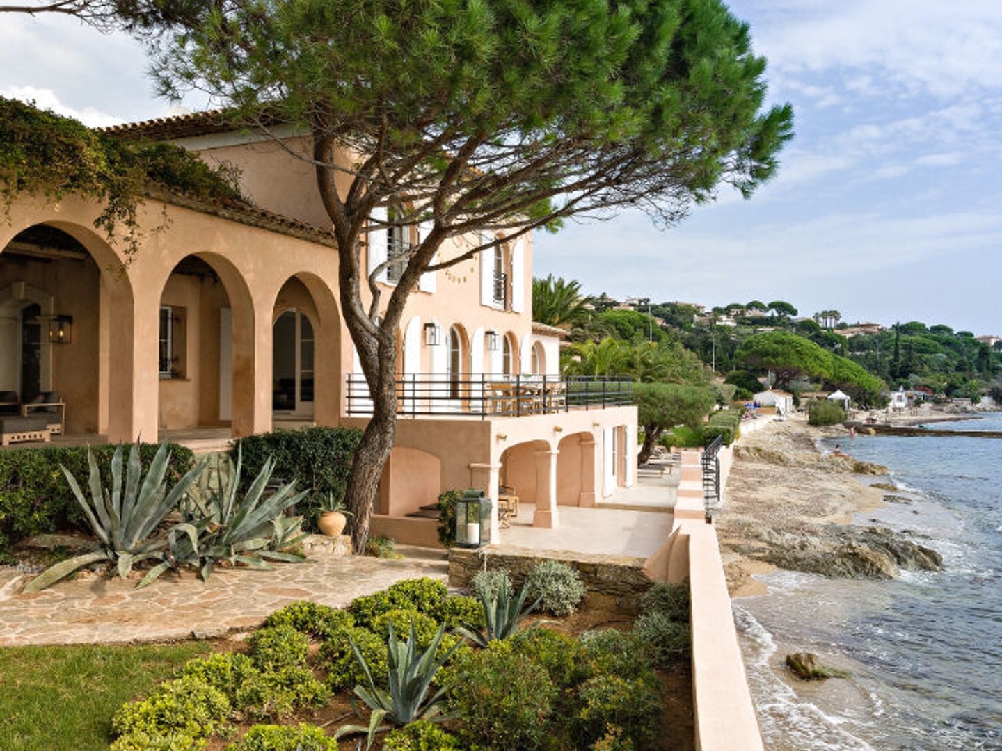 Maison à vendre - 9 pièces - 295m2 - Grimaud (83310)