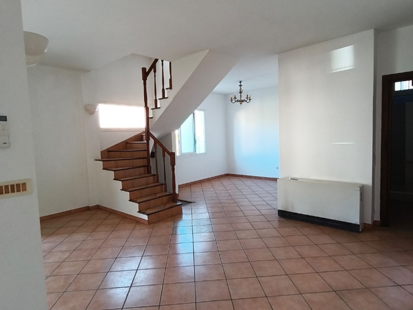 Villa avec piscine et jardin au calme coeur 9eme !