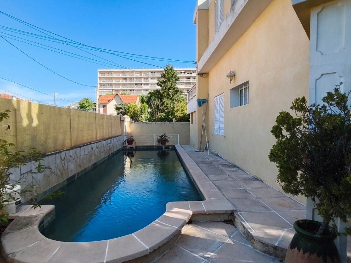 Maison à vendre - 130m2 - Marseille (13009)