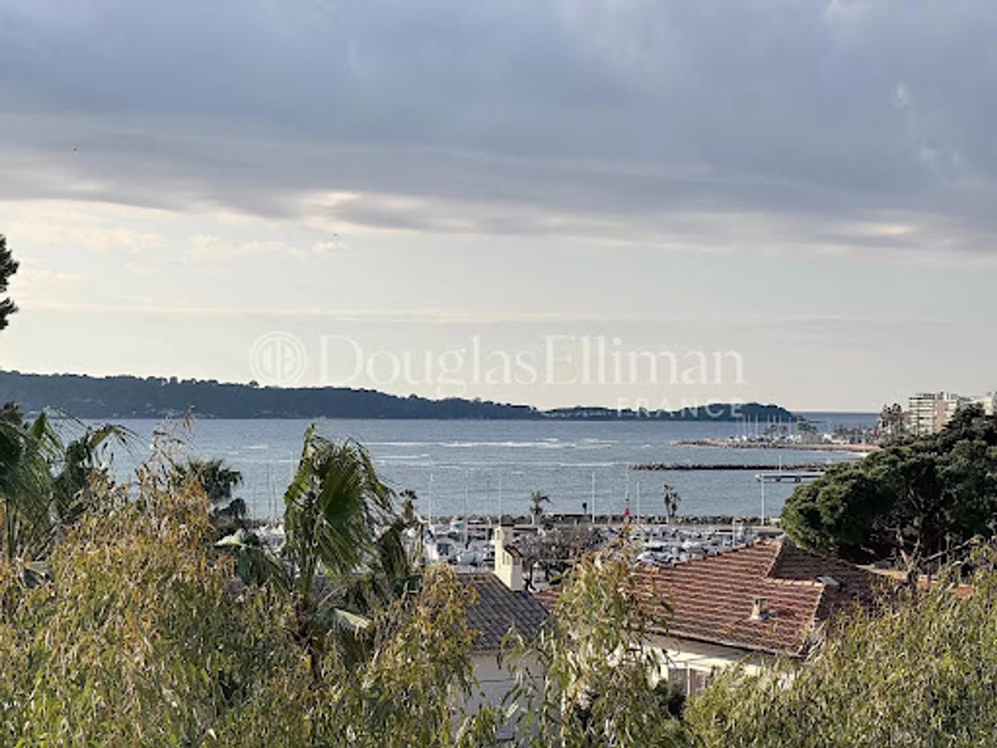 Appartement à vendre - 4 pièces - 98m2 - Cannes (06400)