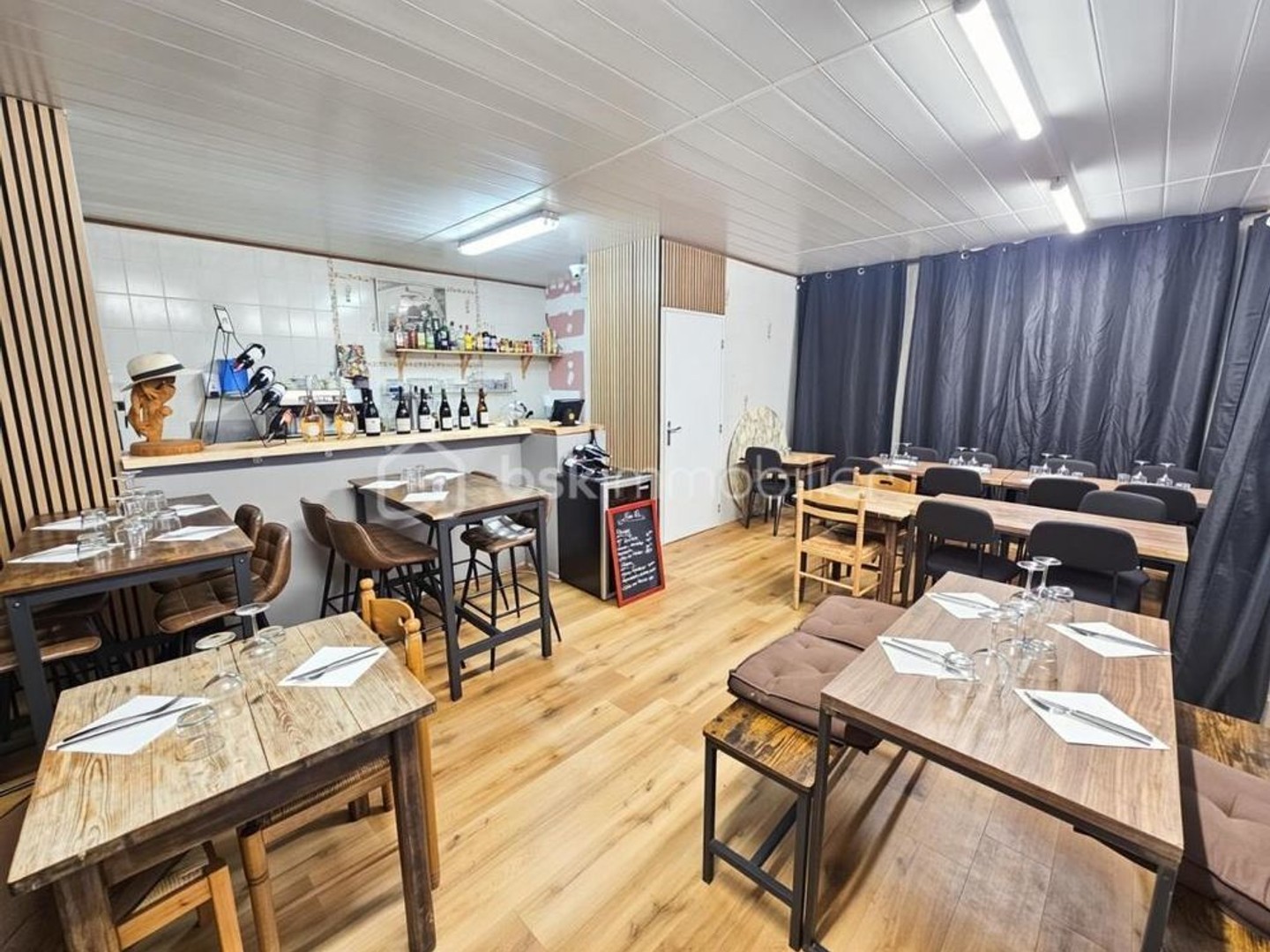 Locaux à vendre - Allos (04260)