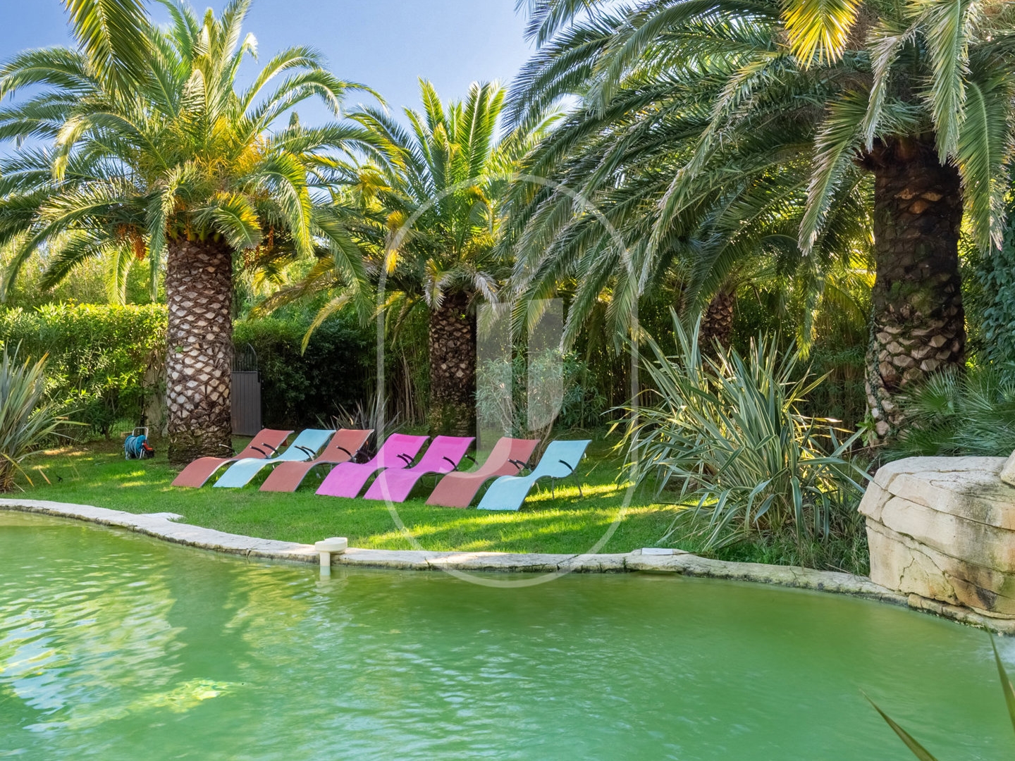 Maison à vendre - 7 pièces - 235m2 - Grimaud (83310)