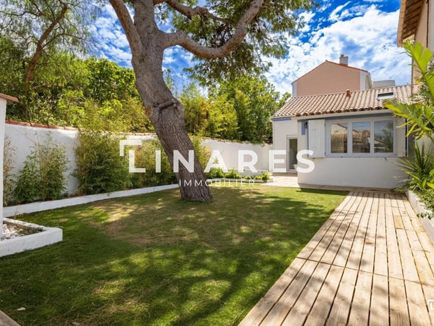 Maison à vendre - 4 pièces - 76m2 - Marseille 8e (13008)