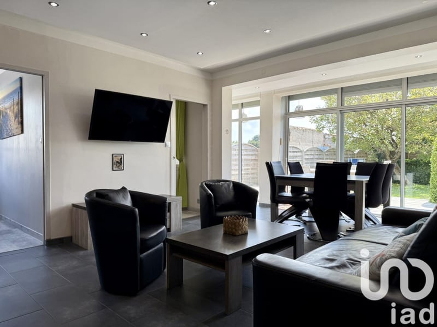 Maison à vendre - 7 pièces - 143m2 - Saint-Pierre-D'ol... (17310)