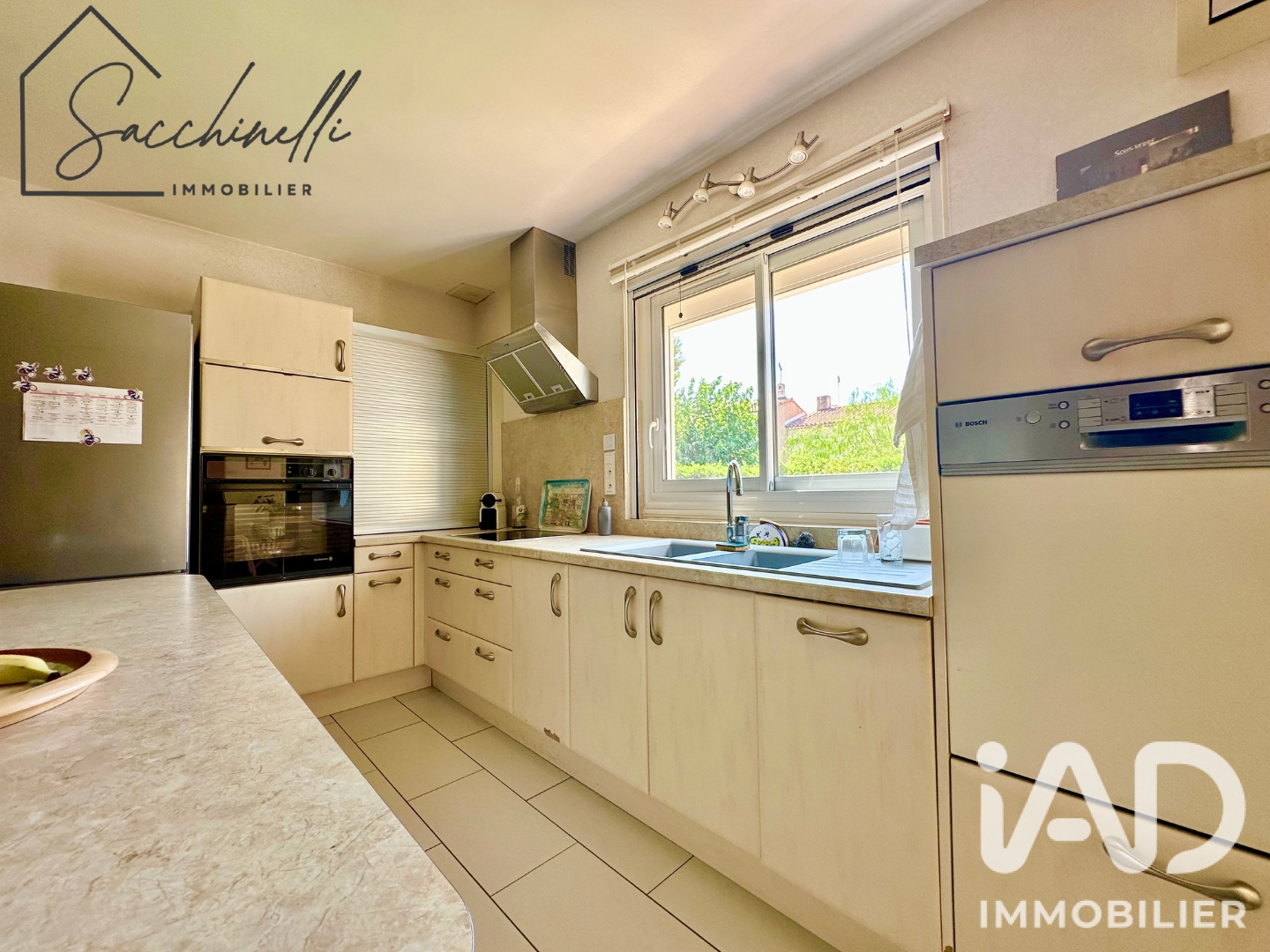 Maison à vendre - 6 pièces - 130m2 - Six-Fours-Les-Plages (83140)