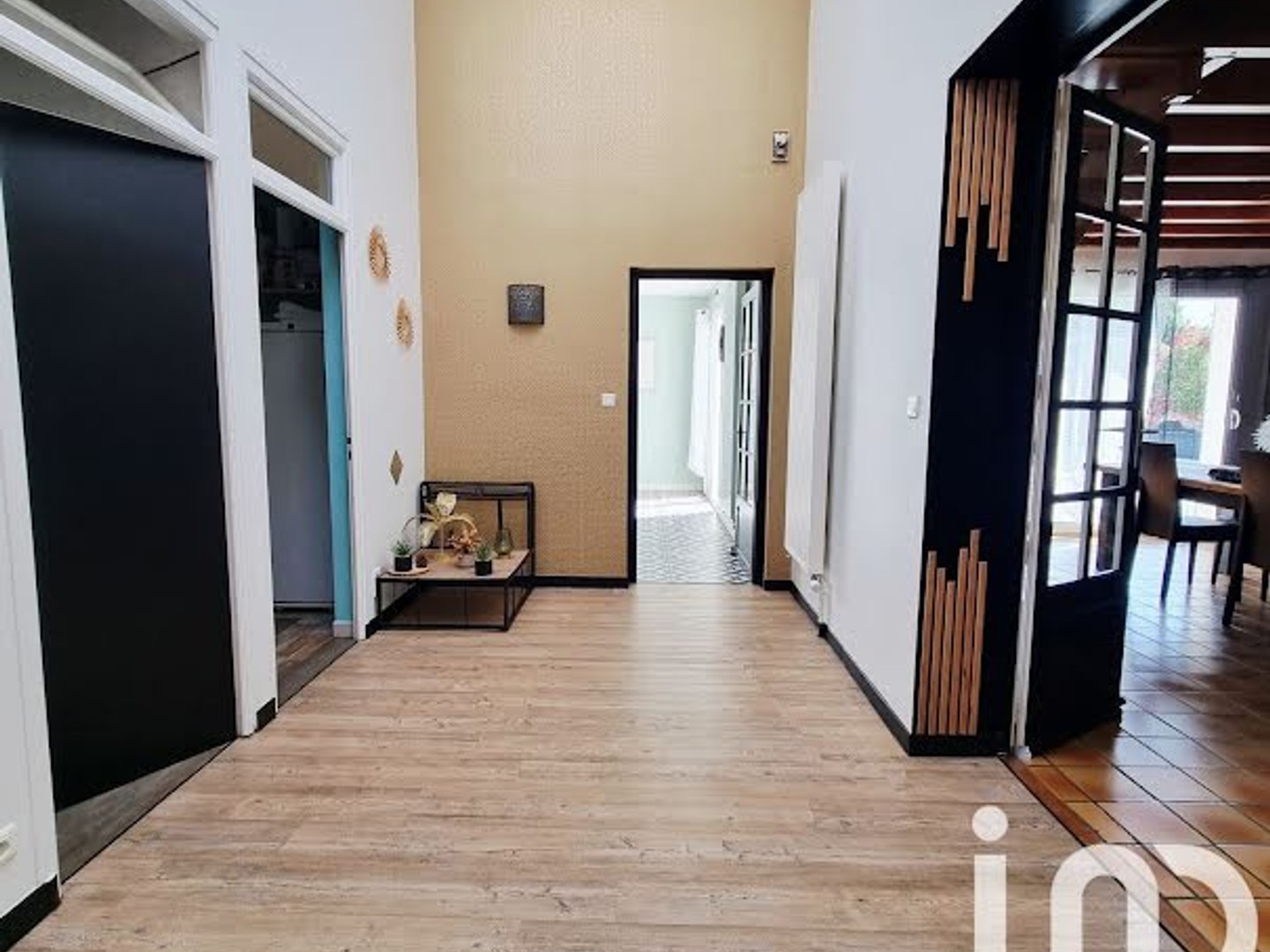 Maison à vendre - 9 pièces - 218m2 - Aigondigné (79370)