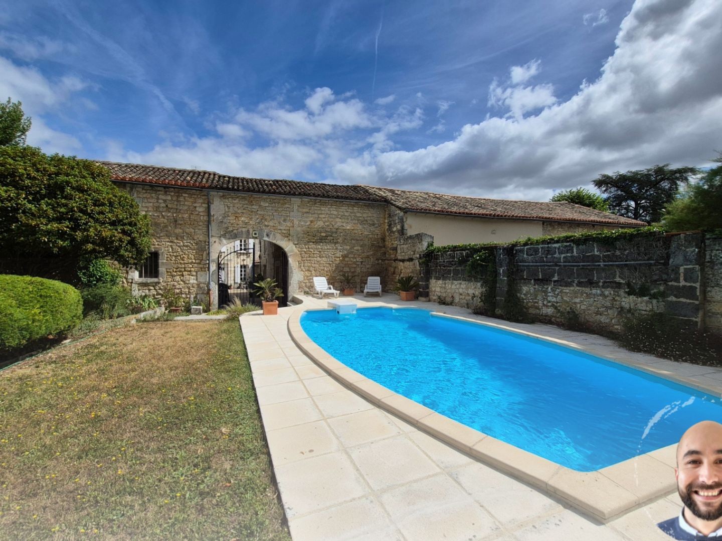 Maison à vendre - 10 pièces - 185m2 - L'isle-D'espagnac (16340)
