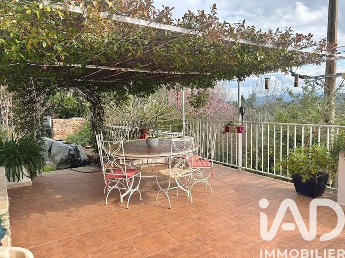 Maison à vendre - 5 pièces - 130m2 - Cuers (83390)