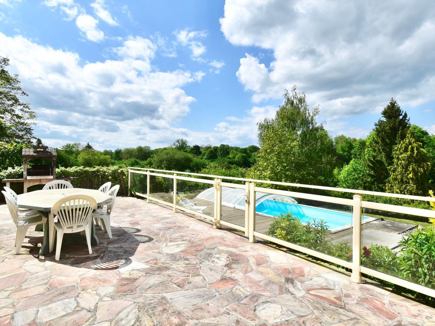 Maison à vendre - 7 pièces - 150m2 - Houdan (78550)