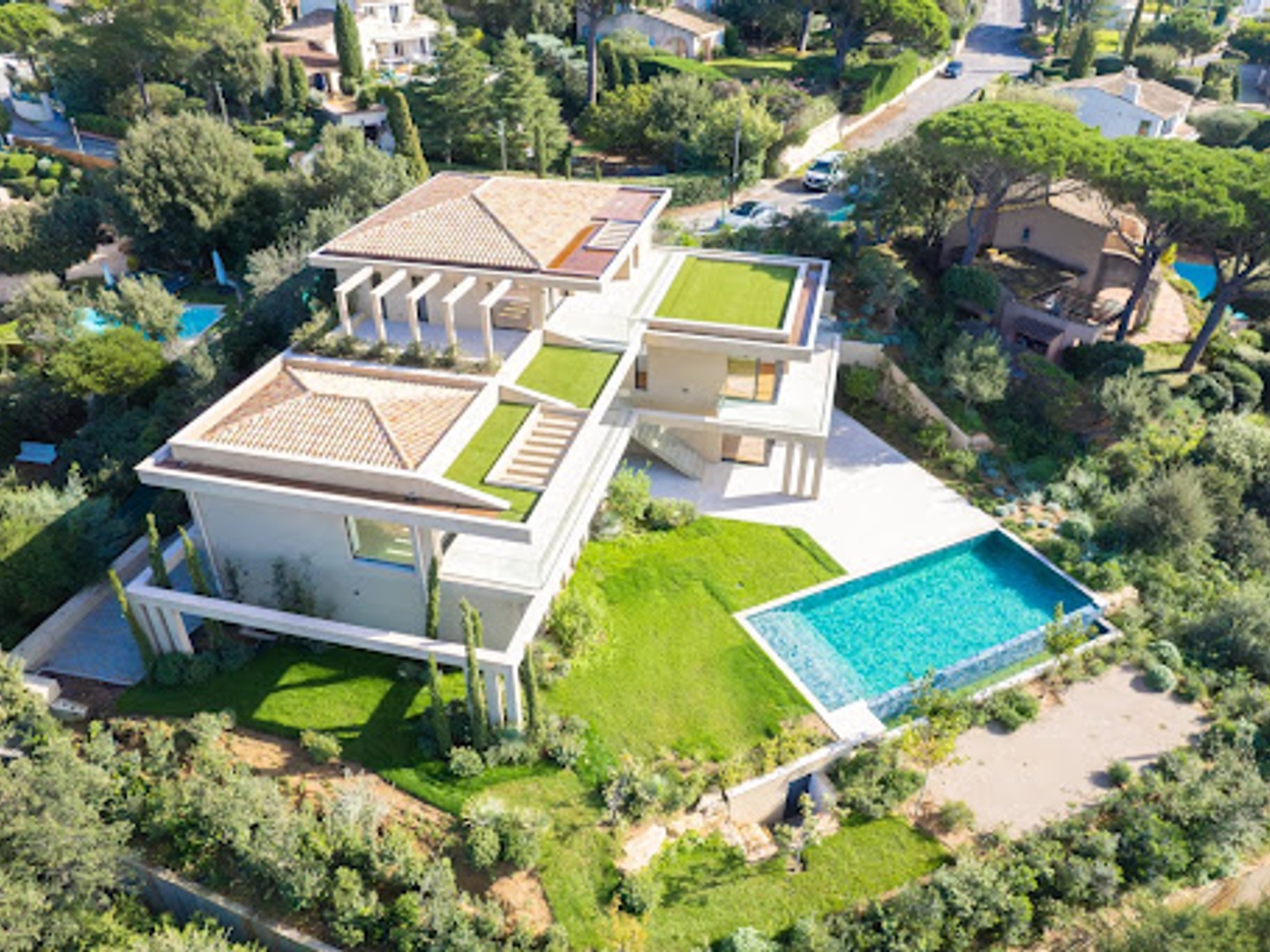 Maison à vendre - 6 pièces - 340m2 - Sainte-Maxime (83120)
