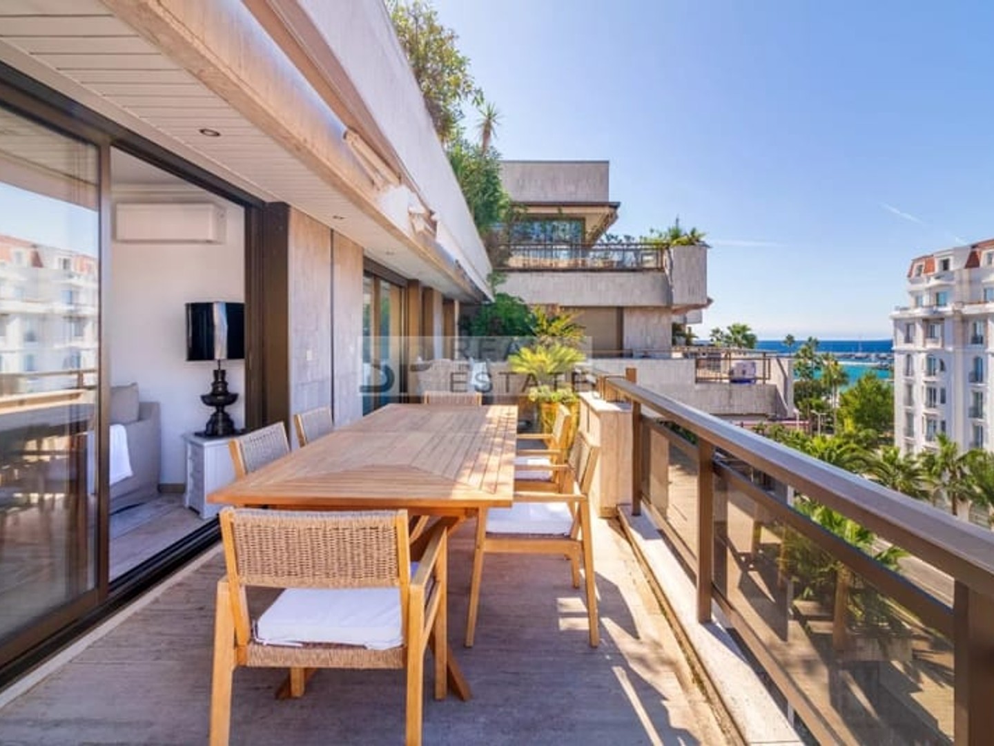 Appartement à vendre - 4 pièces - 210m2 - Cannes (06400)