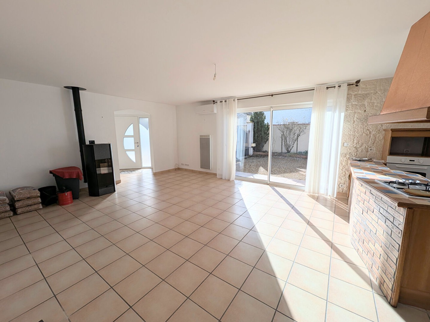 Maison à vendre - 4 pièces - 114m2 - Chérac (17610)