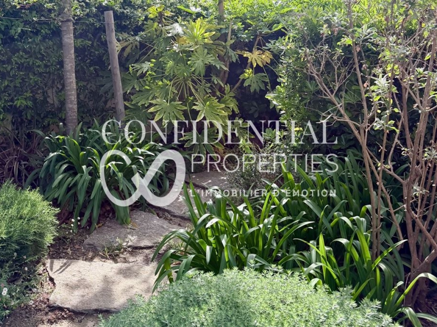Maison à vendre - 7 pièces - 168m2 - Cavalaire-Sur-Mer (83240)
