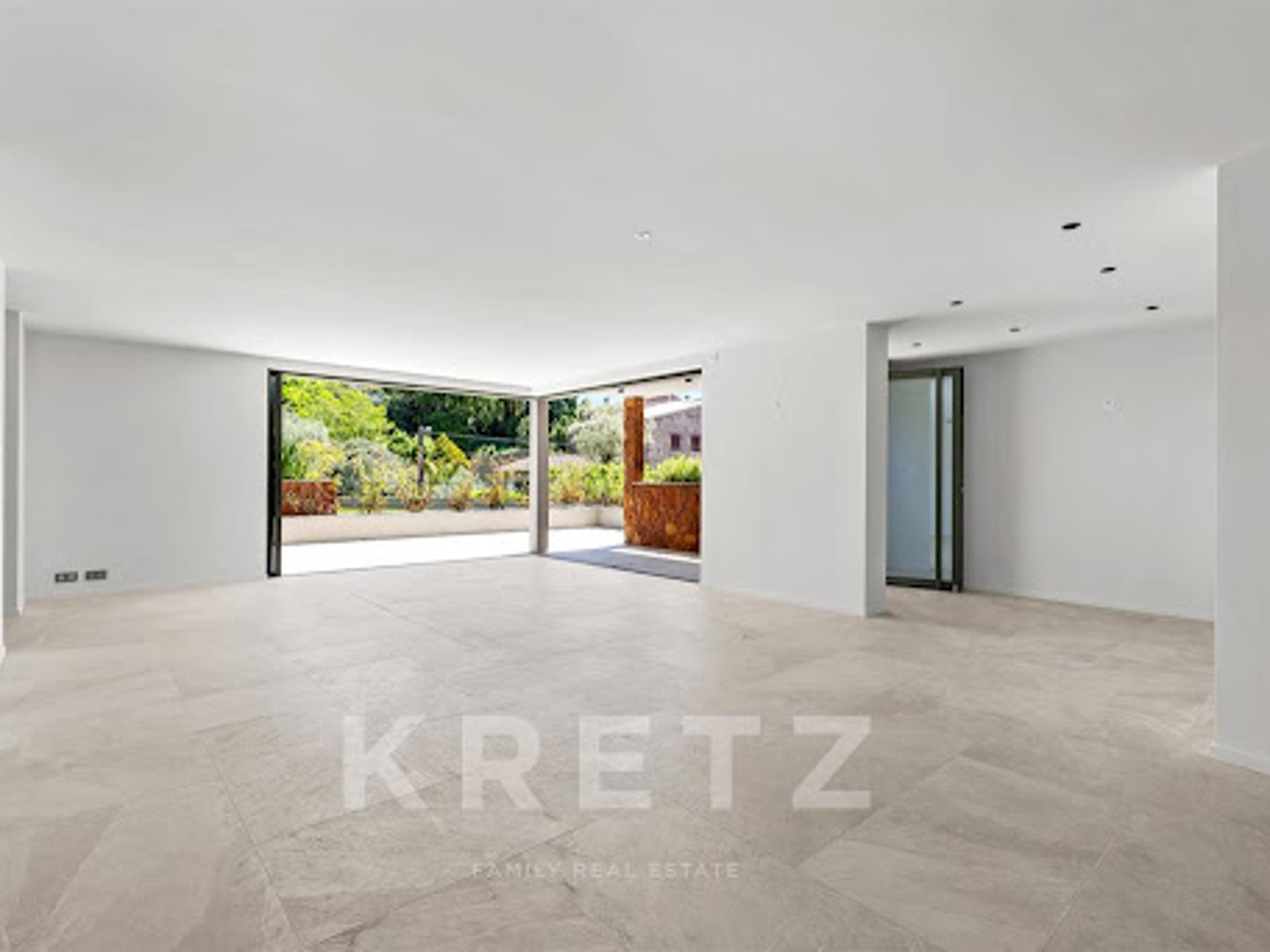 Appartement à vendre - 3 pièces - 162m2 - Les Adrets-De-L'e... (83600)