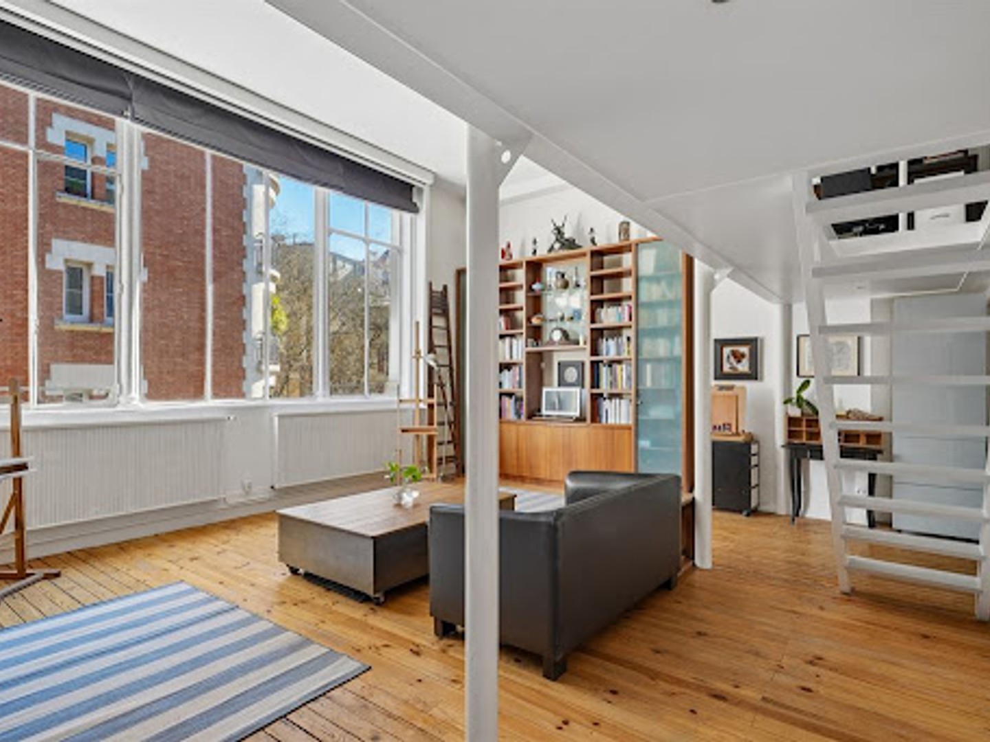 Loft 2 pièces 83 m²