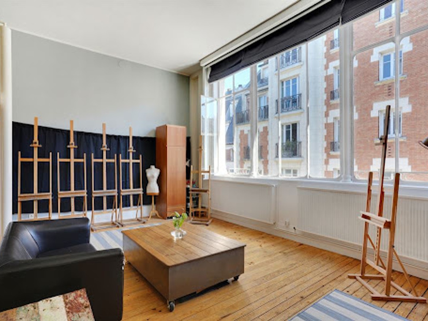 Appartement à vendre - 2 pièces - 83m2 - Paris 18e (75018)