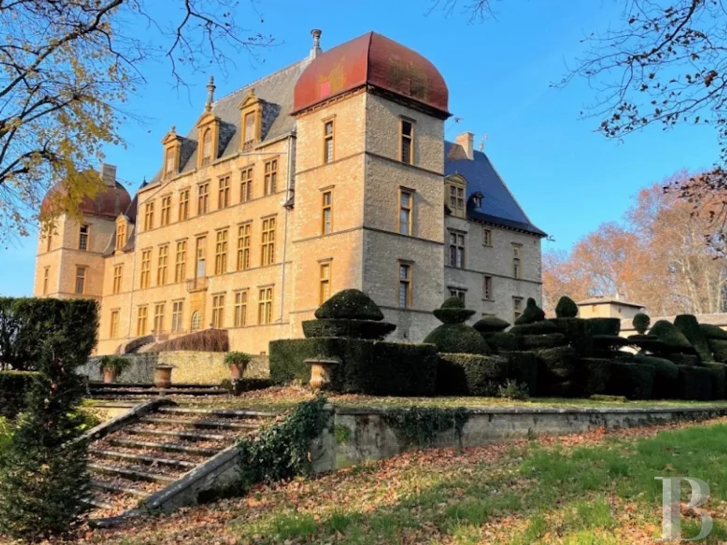 Château 15 pièces 1200 m²