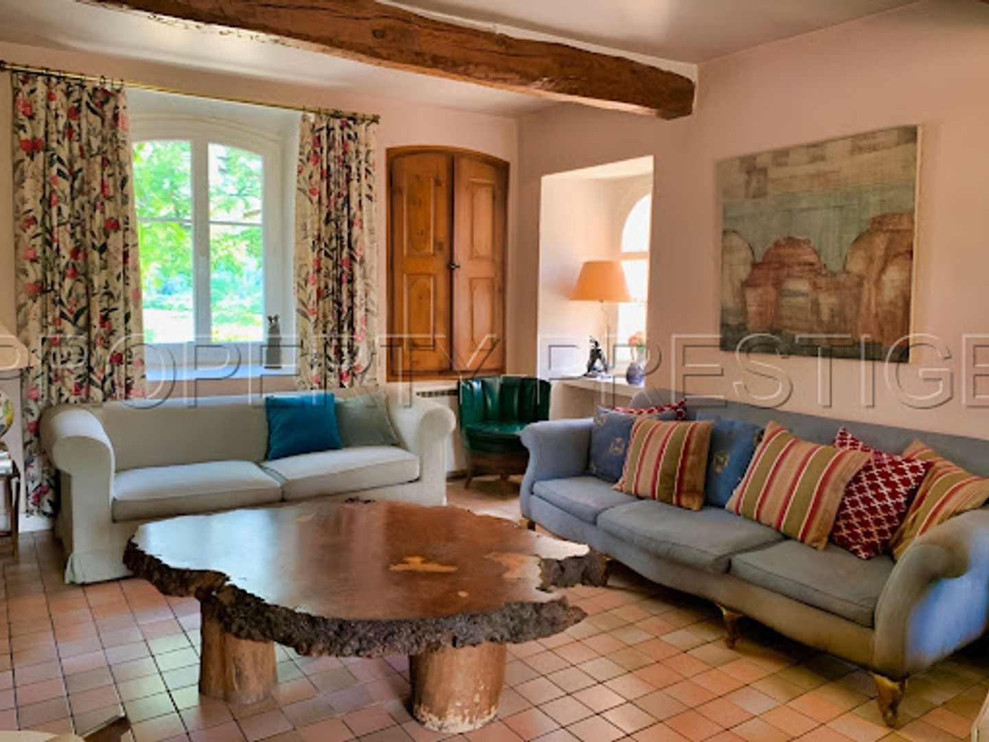 Maison à vendre - 700m2 - Le Thoronet (83340)