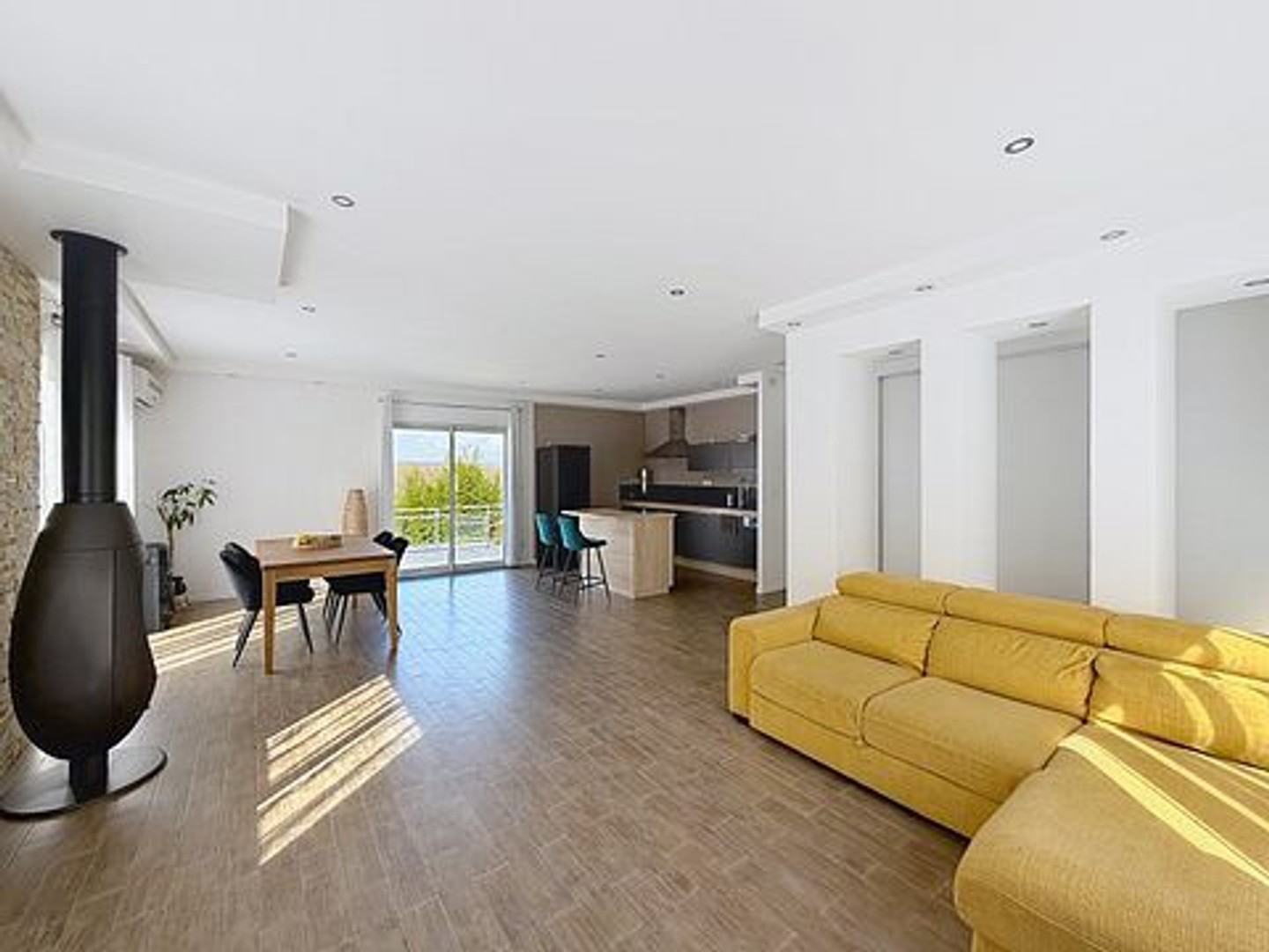 Maison à vendre - 4 pièces - 96m2 - Moras-En-Valloire (26210)