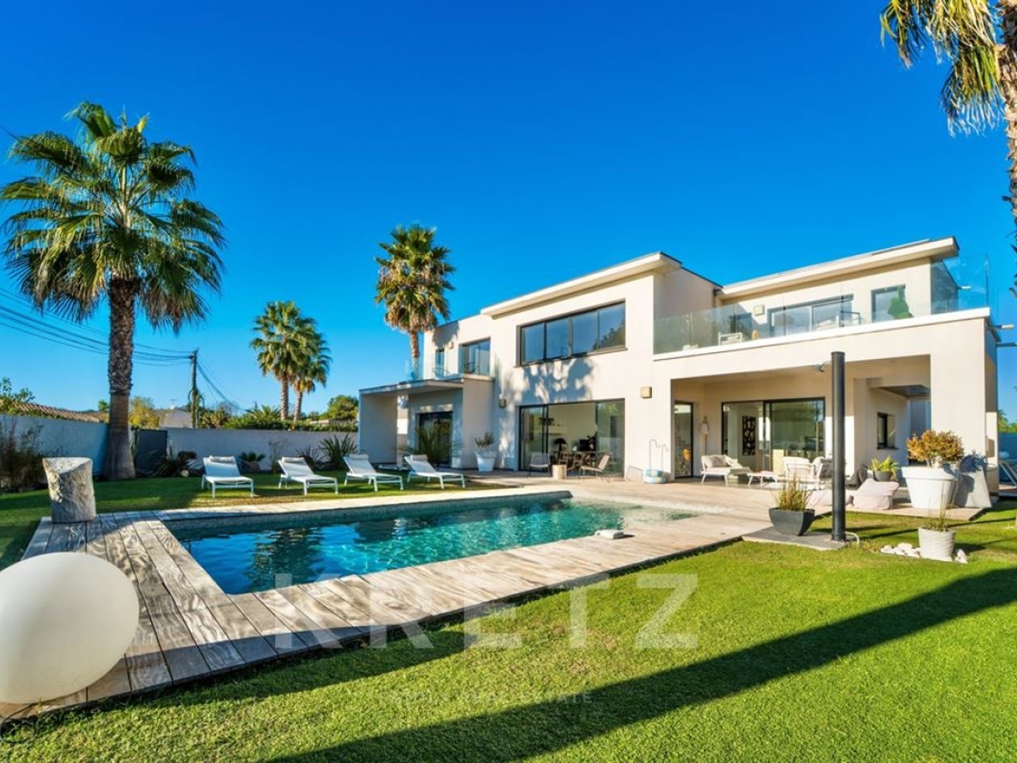 Villa d'architecte en bord de mer
