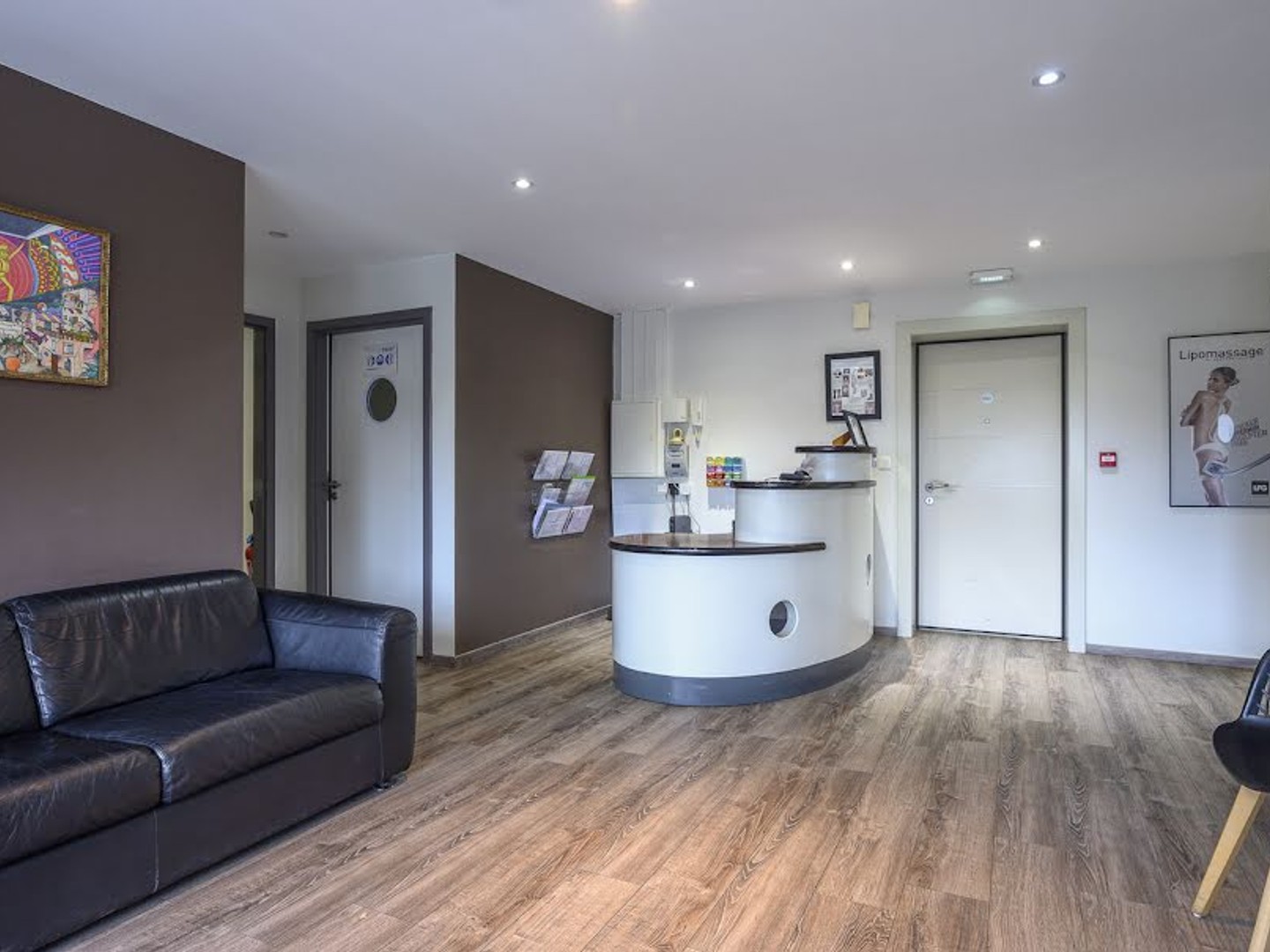 Bureaux 12 pièces 265 m²