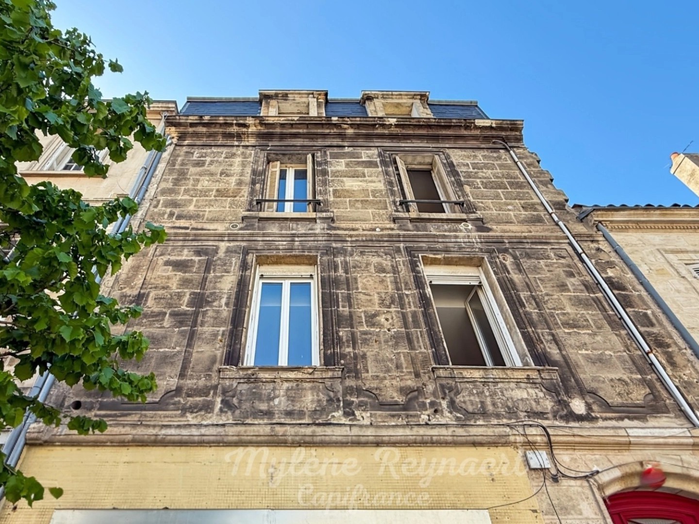 Immeuble à vendre - 14 pièces - 318m2 - Bordeaux (33800)