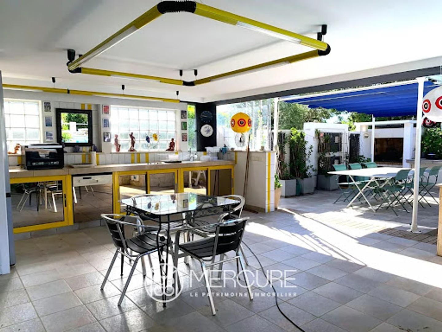 Maison à vendre - 8 pièces - 330m2 - Villetelle (34400)