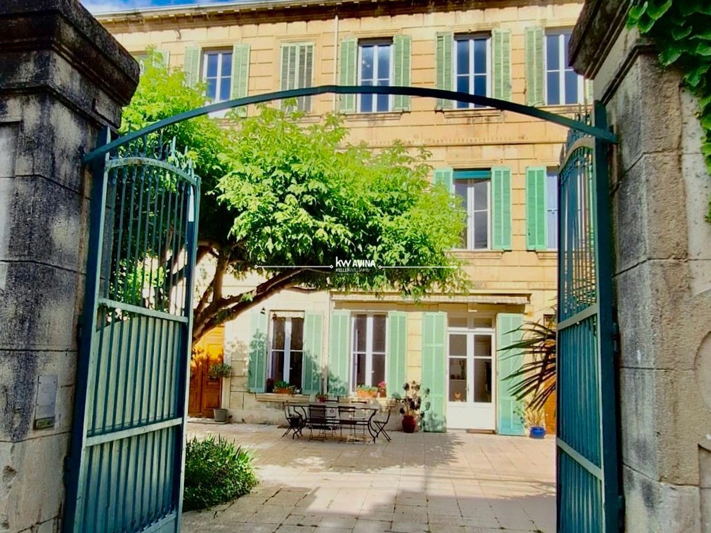 Maison 15 pièces 320 m²
