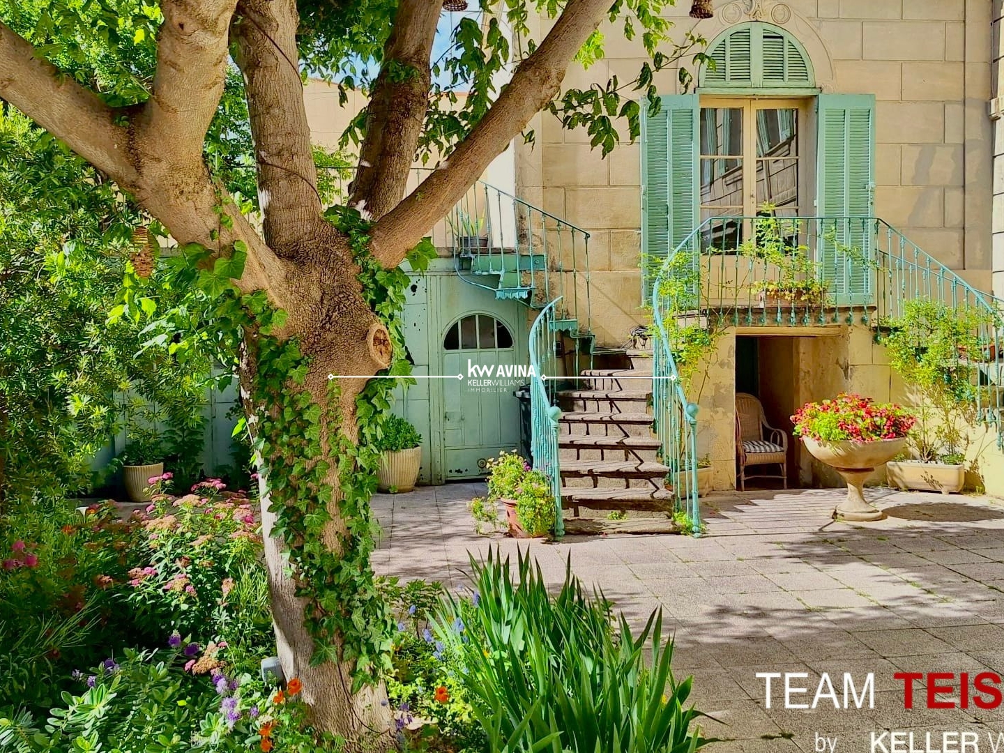 Maison à vendre - 15 pièces - 320m2 - Salon-De-Provence (13300)
