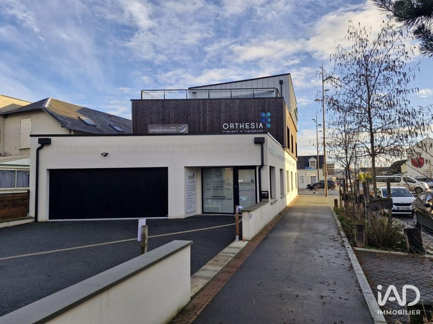 Immeuble commercial 333 m²