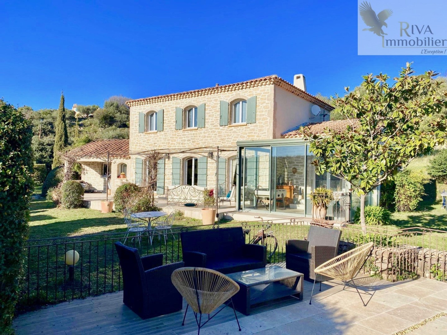 Maison à vendre - 8 pièces - 200m2 - Évenos (83330)